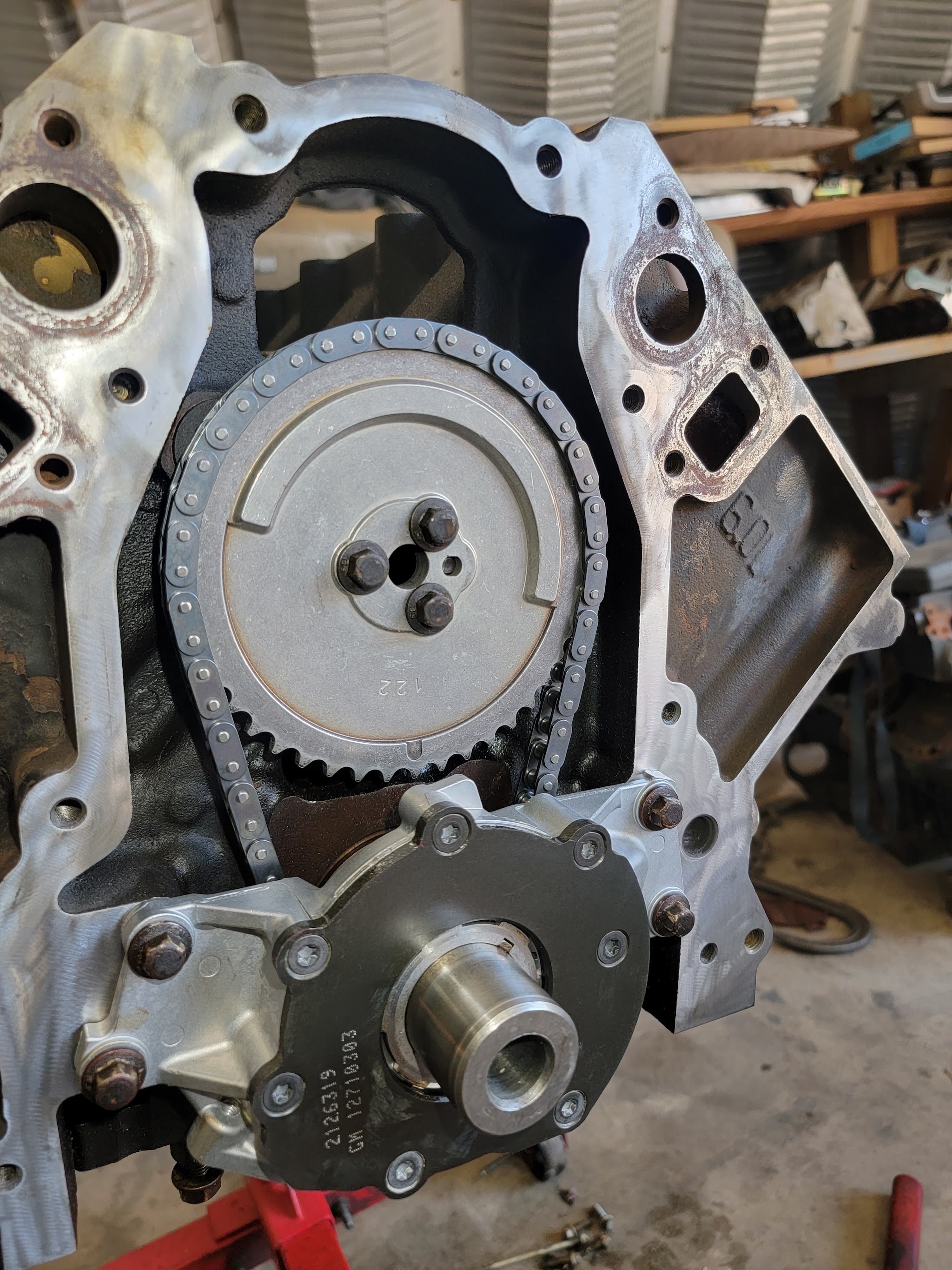 Engine block with a timing chain set on the stand